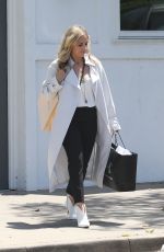 SARAH MICHELLE GELLAR Out Shopping in Beverly Hills 05/17/2018