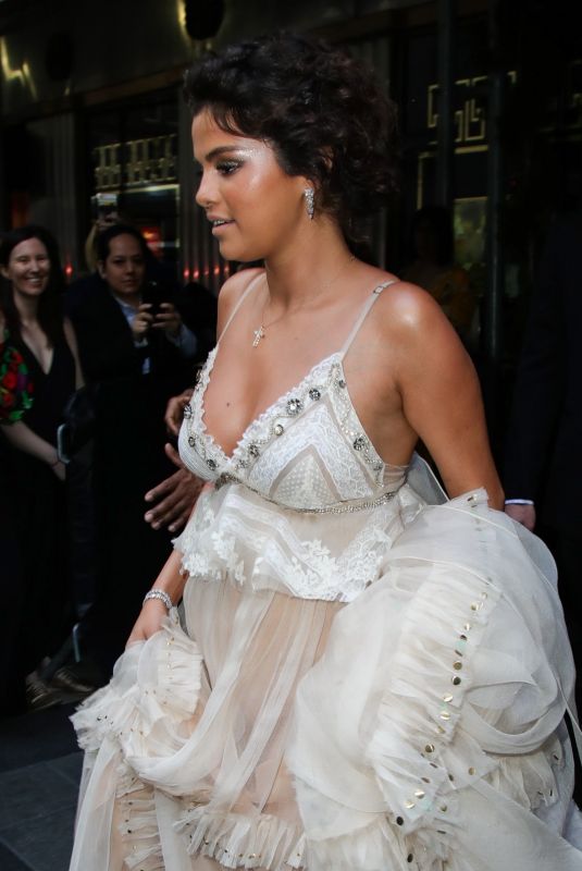 SELENA GOMEZ Heading to MET Gala 2018 in New York 05/07/2018