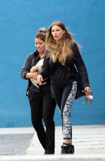 SOFIA VERGARA Leaves Animal Hospital in Los Angeles 05/24/2018