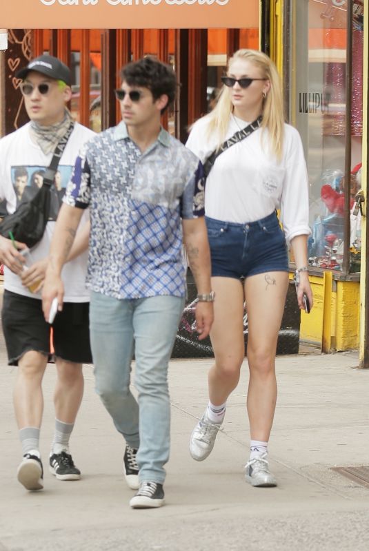SOPHIE TURNER and Joe Jonas Out for Lunch in New York 05/03/2018
