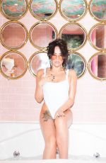 STEPHANIE DAVIS at JYY London 2018 Collection