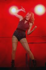 TAYLOR SWIFT Launches Her Reputation Tour in Glendale 05/09/2018