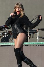 TAYLOR SWIFT Performs at BBC Biggest Weekend Festival in Swansea 05/272018