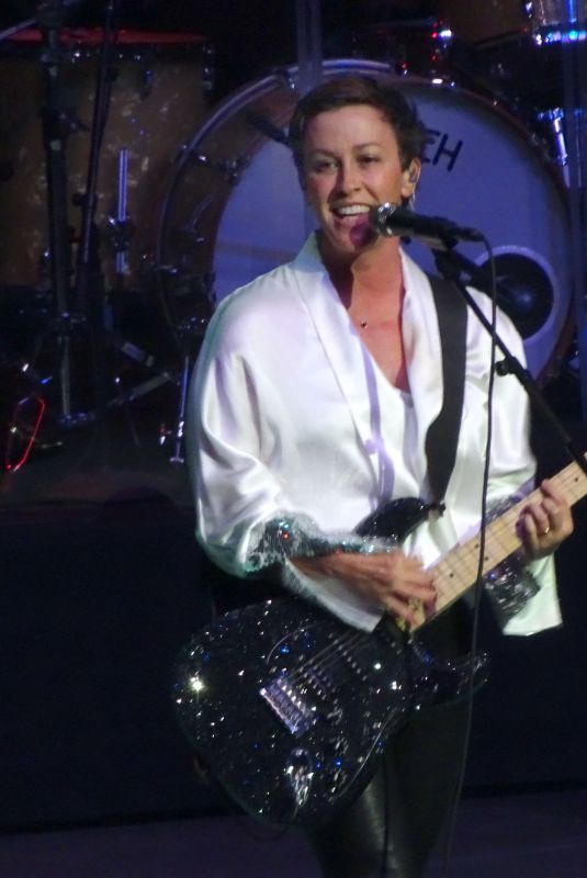 ALANIS MORISSETTE Performs at Pearl Theater in Las Vegas 06/22/2018