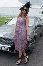 AMBER LE BON at Investec Derby Festival Ladies Day at Epsom Racecourse 06/01/2018