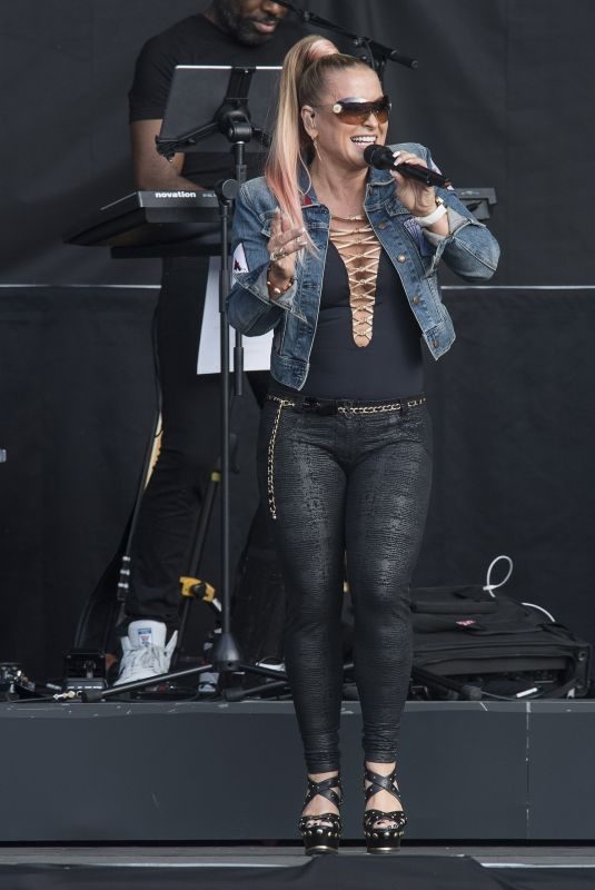 ANASTACIA Opens for Lionel Richie at Franklin’s Gardens in Northampton 06/01/2018