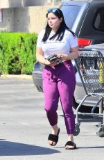 ARIEL WINTER Shopping at Gelson