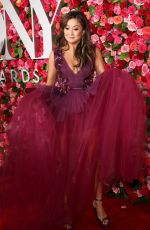 ASHLEY PARK at 2018 Tony Awards in New York 06/10/2018