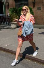 BUSY PHILIPPS Out for Lunch in New York 06/11/2018