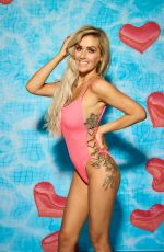 CAROLINE FLACK, HAYLEY HUGHES - Love Island Series 4 in Majorca 05/14/2018