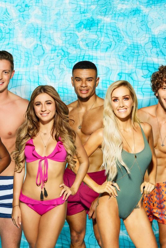 CAROLINE FLACK, HAYLEY HUGHES – Love Island Series 4 in Majorca 05/14/2018