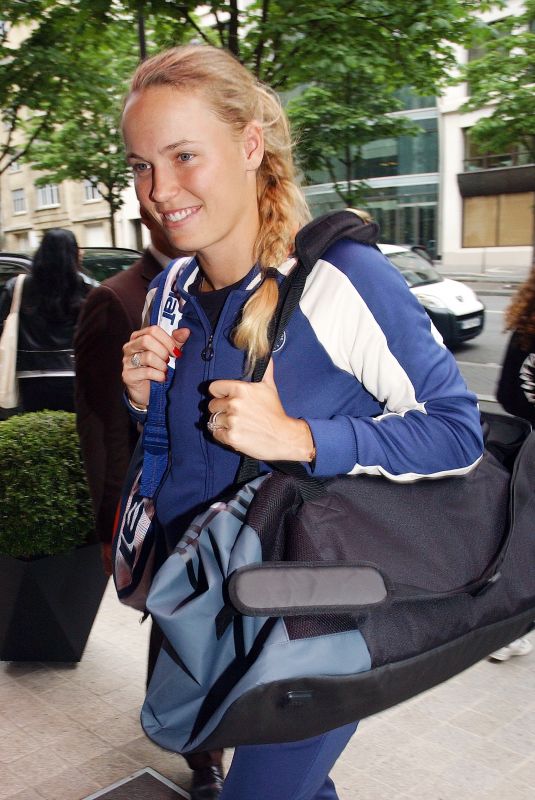 CAROLINE WOZNIACKI Out in Paris 06/04/2018