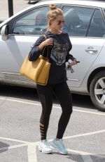 CATHERINE TYLDESLEY Out for Lunch in Cheshire 06/05/2018