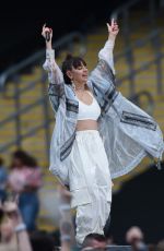 CHARLI XCX  Performs at Taylor Swift
