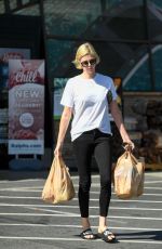 CHARLIZE THERON Shopping for Grocery in Los Angeles 06/12/2018