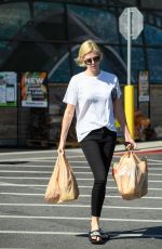 CHARLIZE THERON Shopping for Grocery in Los Angeles 06/12/2018