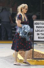 ELIZABETH BERKLEY Out for Lunch in Brentwood 06/22/2018