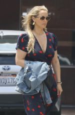 ELIZABETH BERKLEY Out for Lunch in Brentwood 06/22/2018