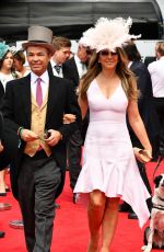 ELIZABETH HURLEY at Investec Derby Festival Ladies Day at Epsom Racecourse 06/01/2018