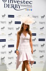 ELIZABETH HURLEY at Investec Derby Festival Ladies Day at Epsom Racecourse 06/01/2018