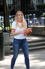 ELLIE KEMPER and BUSY PHILIPPS on the Set of Unbreakable Kimmy Schmidt 06/16/2018