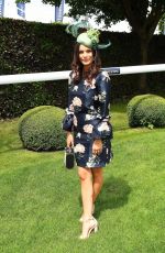 EMILY BLACKWELL at Investec Derby Festival Ladies Day at Epsom Racecourse 06/01/2018