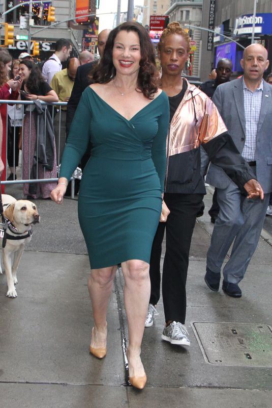 FRAN DRESCHER Leaves GMA Studios in New York 06/21/2018