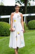 FRANKIE BRIDGE at Investec Derby Festival Ladies Day at Epsom Racecourse 06/01/2018