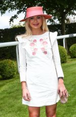 GEORGIA TOFFOLO at Investec Derby Festival Ladies Day at Epsom Racecourse 06/01/2018