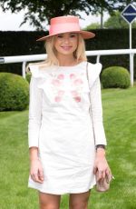 GEORGIA TOFFOLO at Investec Derby Festival Ladies Day at Epsom Racecourse 06/01/2018