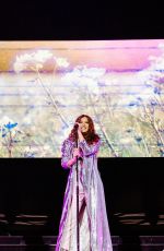 HAILEE STEINFELD Performs at Katy Perry