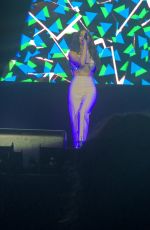 HAILEE STEINFELD Performs at Katy Perry