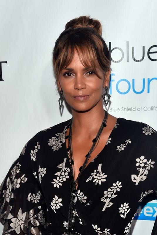 HALLE BERRY at 2018 Imagine Cocktail Party to Benefit Jenesse Center in Los Angeles 06/27/2018