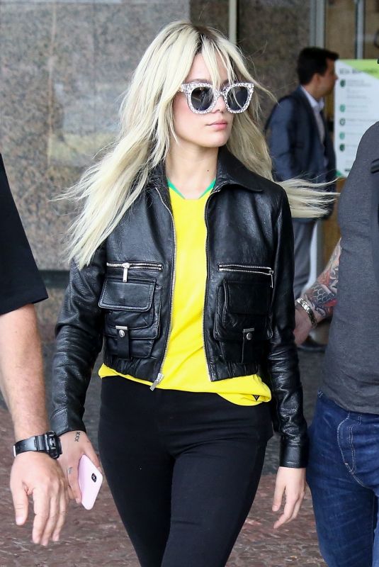 HALSEY Out and About in Brazil 06/08/2018