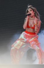 HALSEY Performs at 2018 Governors Ball Music Festival in Randall