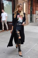 HEIDI KLUM Leaves Her Hotel in New York 06/26/2018