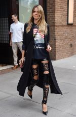 HEIDI KLUM Leaves Her Hotel in New York 06/26/2018