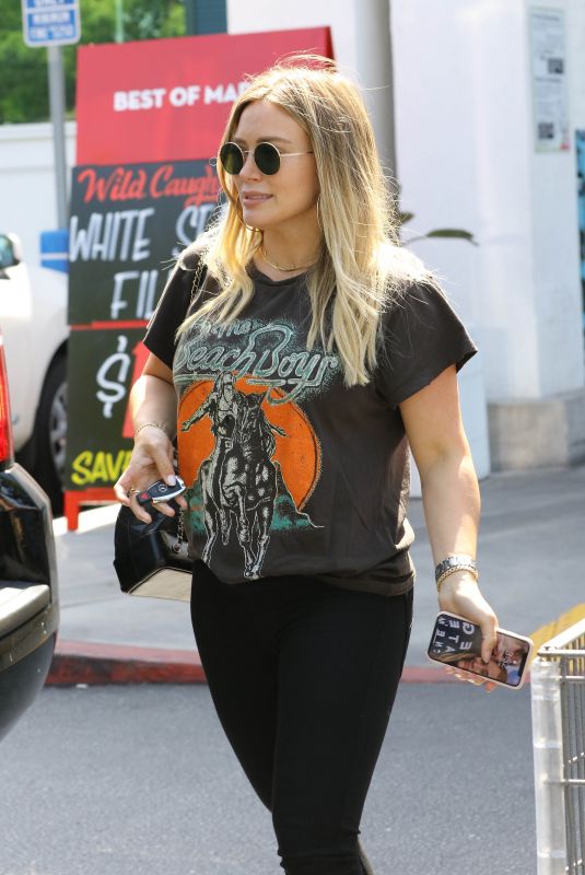 HILARY DUFF Shopping at Bristol Farms in Los Angeles 06/29/2018