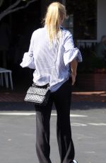 IZABELLA SCOURUPCO Out for Lunch in Los Angeles 06/23/2018