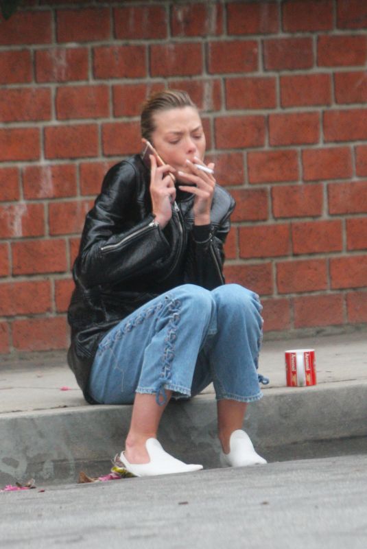 JAIME KING Takes a Cigarette Break at a Studio in Los Angeles 05/31/2018