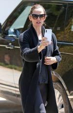 JENNIFER GARNER Arrives at a Church in Pacific Palisades 06/03/2018