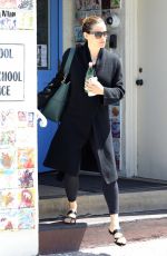 JENNIFER GARNER Arrives at a Church in Pacific Palisades 06/03/2018