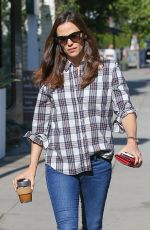 JENNIFER GARNER at Blue Bottle Coffee in Brentwood 06/01/2018