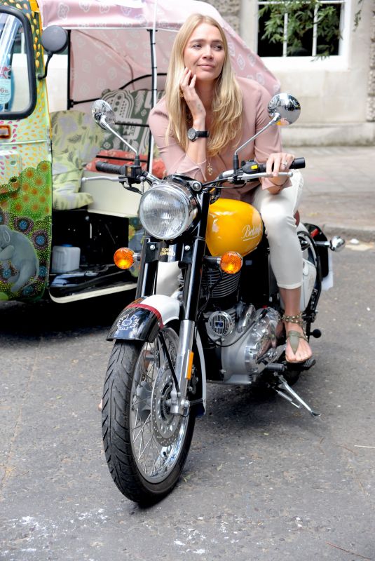 JODIE KIDD at Concours D