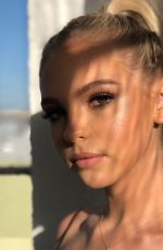 JORDYN JONES on the Set pf a Photoshoot at Rose Studios, Spring 2018