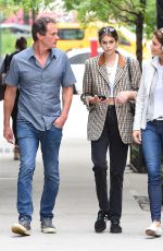KAIA GERBER Shopping for Aartment with CINDY CRAWFORD and Rande Gerber in New York 06/13/2018