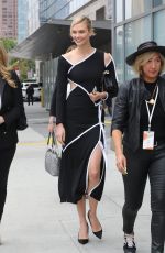 KARLIE KLOSS Heading to Staples Center in Los Angeles 05/31/2018