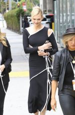 KARLIE KLOSS Heading to Staples Center in Los Angeles 05/31/2018