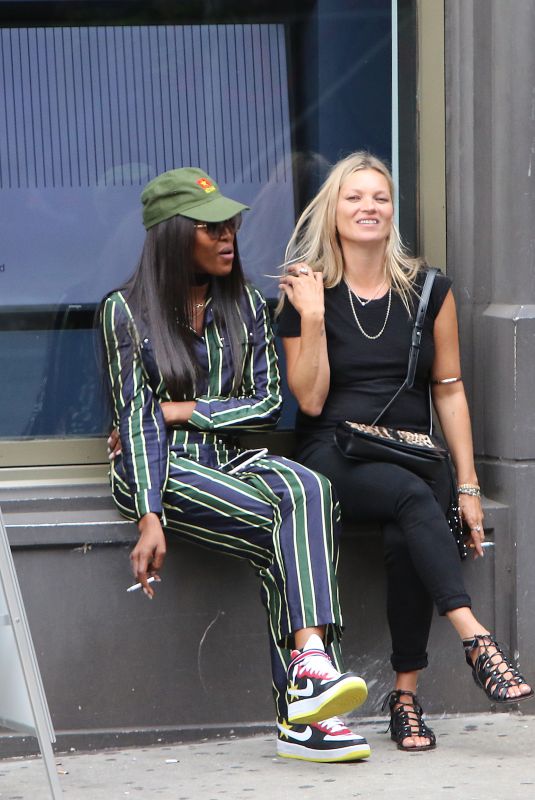 KATE MOSS and NAOMI CAMPBELL Take in a Smoke in New York 06/07/2018