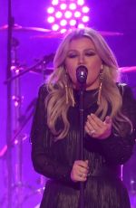 KELLY CLARKSON Performs at CMT Music Awards 2018 in Nashville 06/06/2018